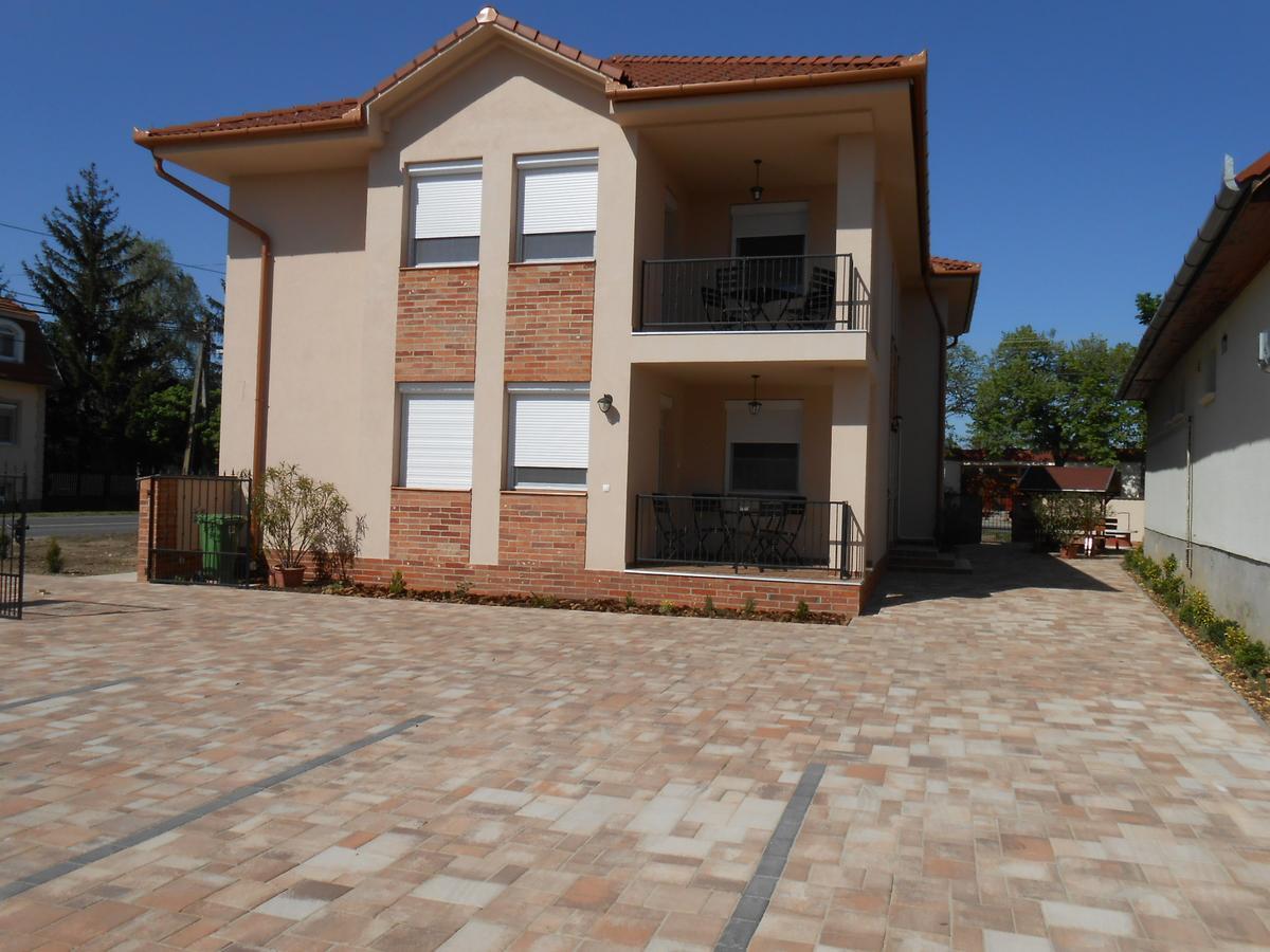 Imola és Andrea Apartmanház 2 Hajdúszoboszló Exterior foto